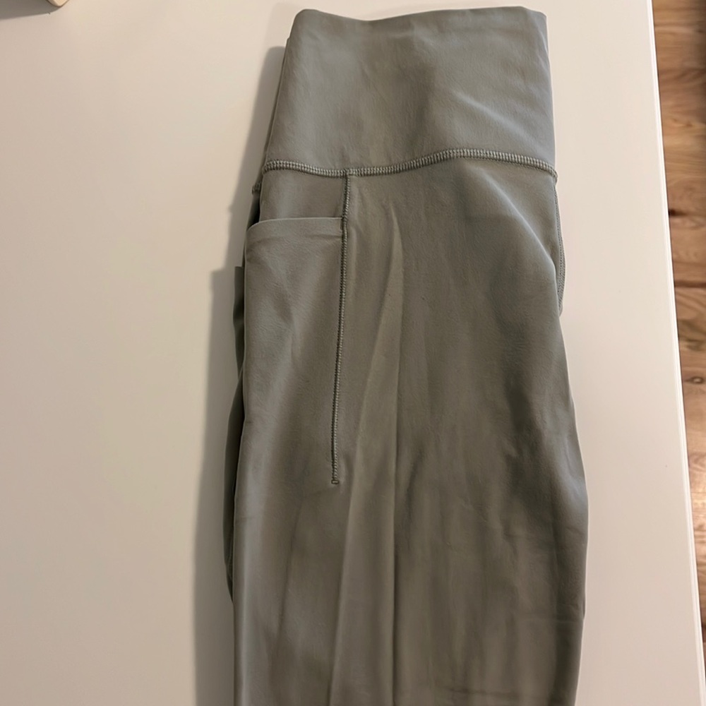Athleta 7/8 leggings